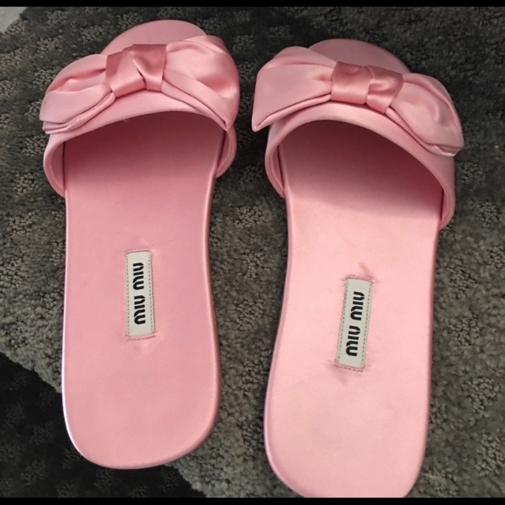 Miu Miu slides